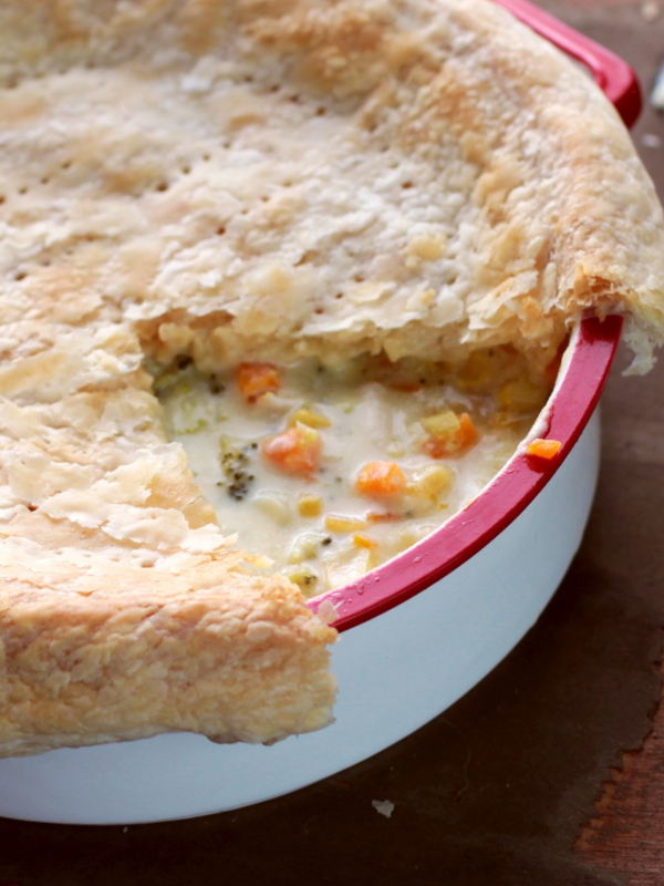Chicken, broccoli & leek pot pie